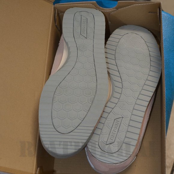 Tretorn Women’s Rawlins 2.0 BLUSH Sneaker Suede Leather Lightweight - Picture 9 of 10